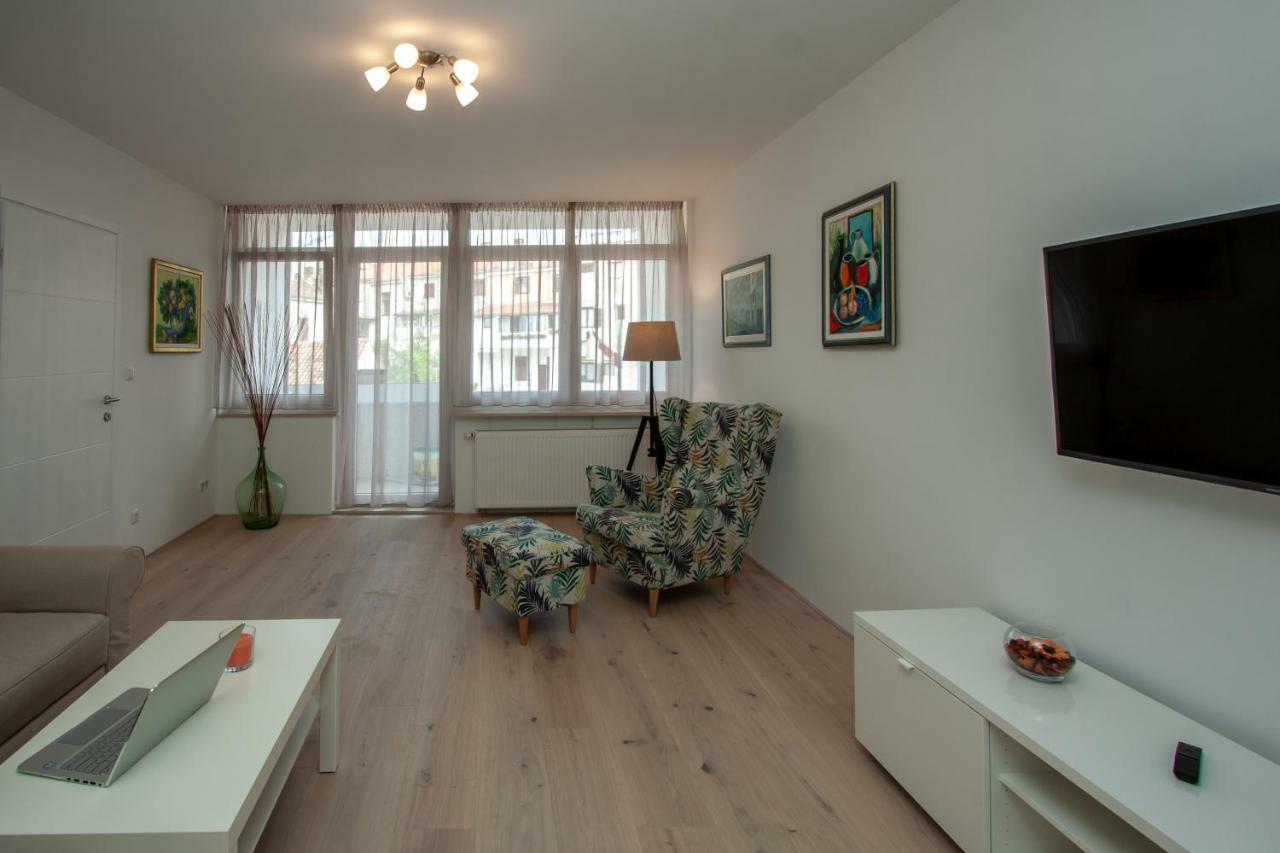 Appartamento Apartman Colosseum Pola Esterno foto