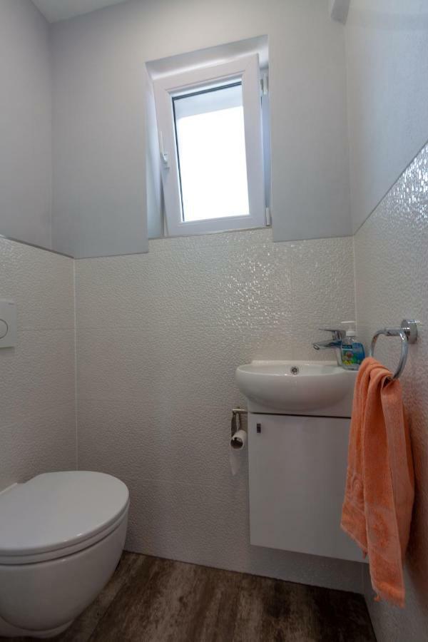 Appartamento Apartman Colosseum Pola Esterno foto